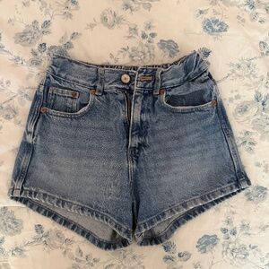 Zara Girls denim shorts. Size 10